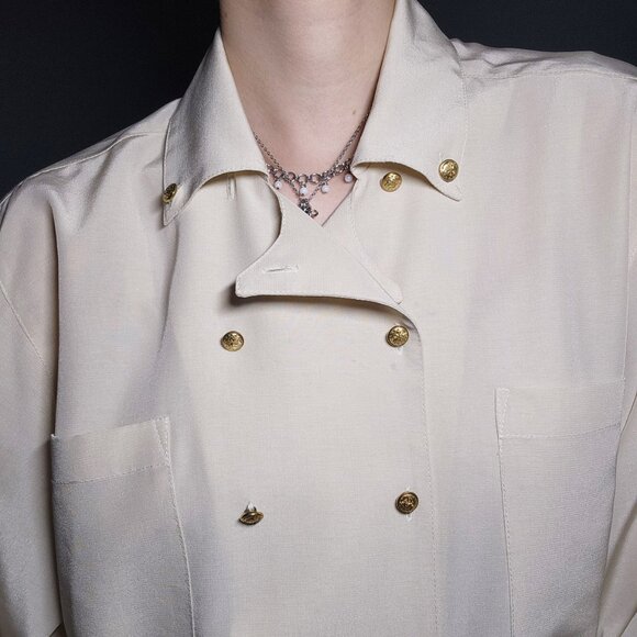 Vintage 70s pirate cream button-up shirt with pointy collar and gold buttons - Picture 7 of 16